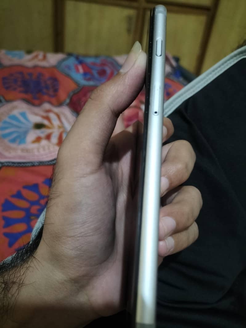 Iphone 6s plus 3