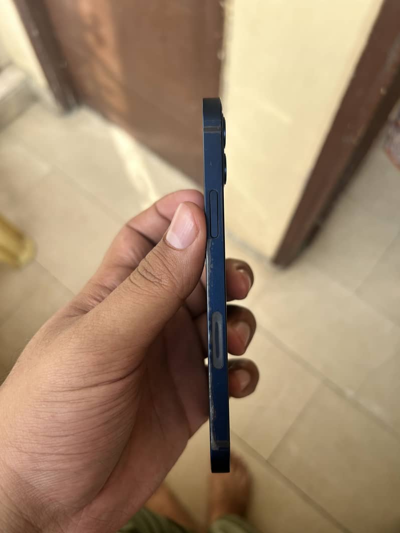 iPhone 12 5