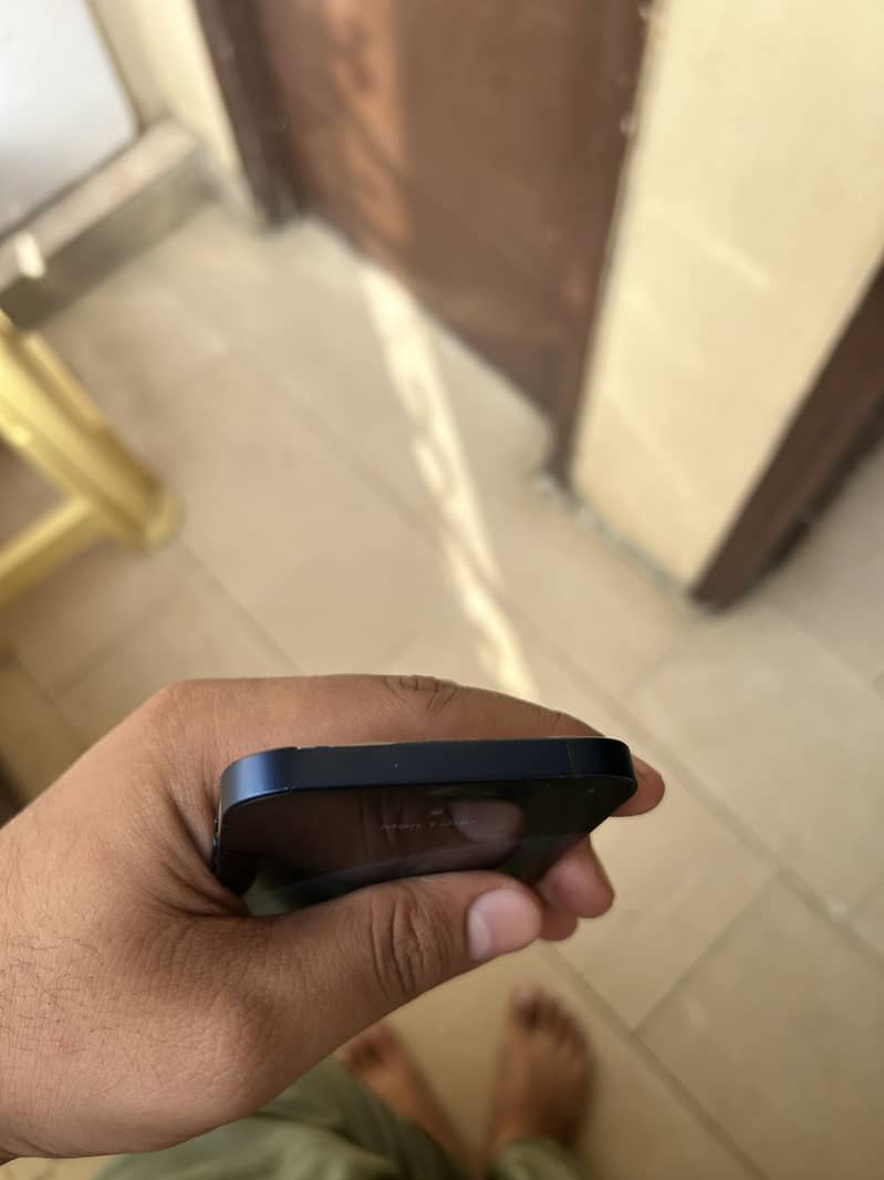 iPhone 12 3
