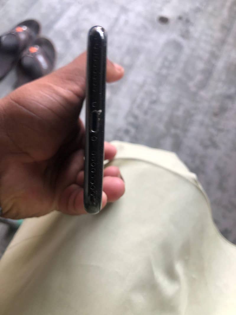 Apple iPhone 7 Plus 2