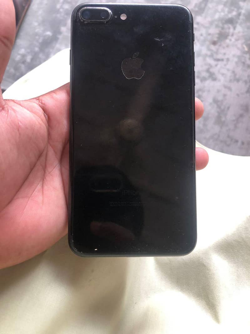 Apple iPhone 7 Plus 5