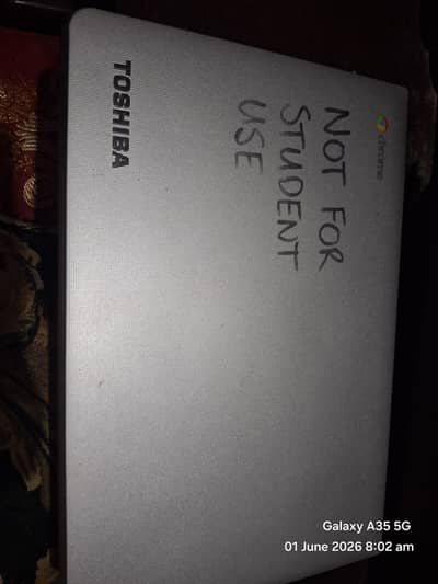 Chrome book new condition