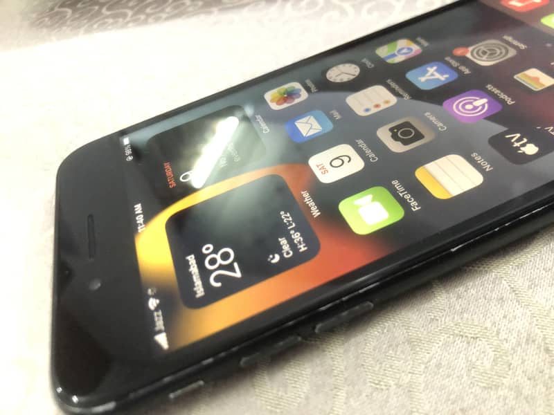Apple iPhone 7 Plus 2