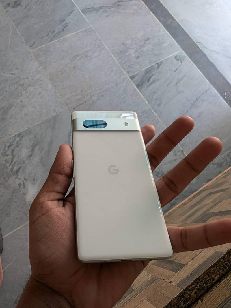 Google Pixel 7a 2