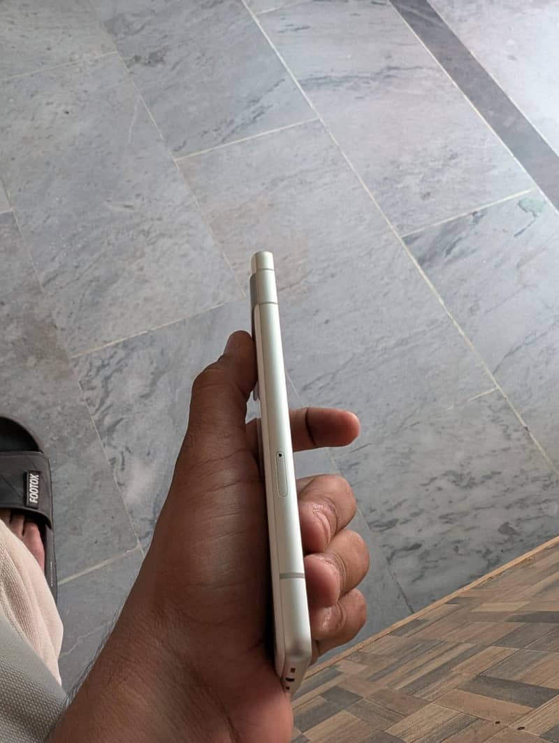 Google Pixel 7a 3