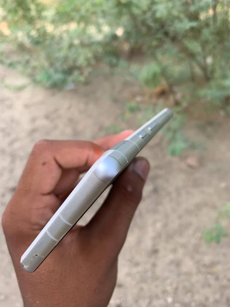 Google Pixel 7a 9