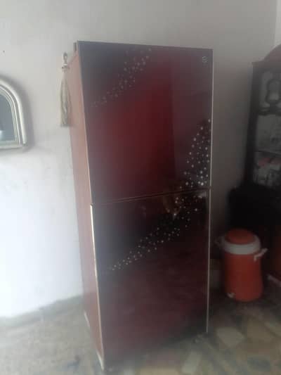 PEL  freezer for sale all ok ha siraf Tora paint ultra ha baki all ok