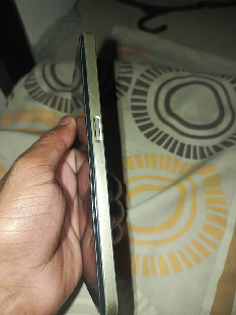 OPPO A57 3
