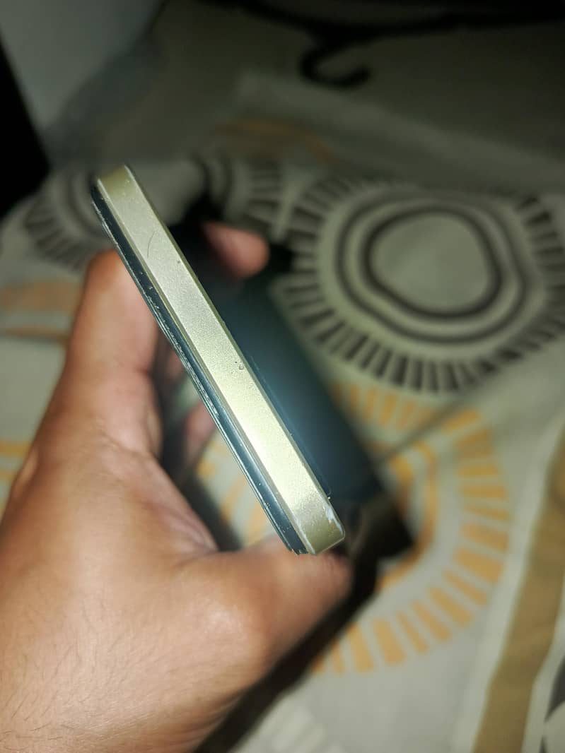 OPPO A57 7