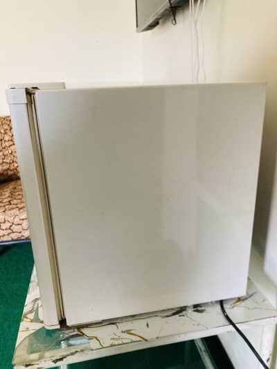Haier Room Fridge/ Mini Fridge