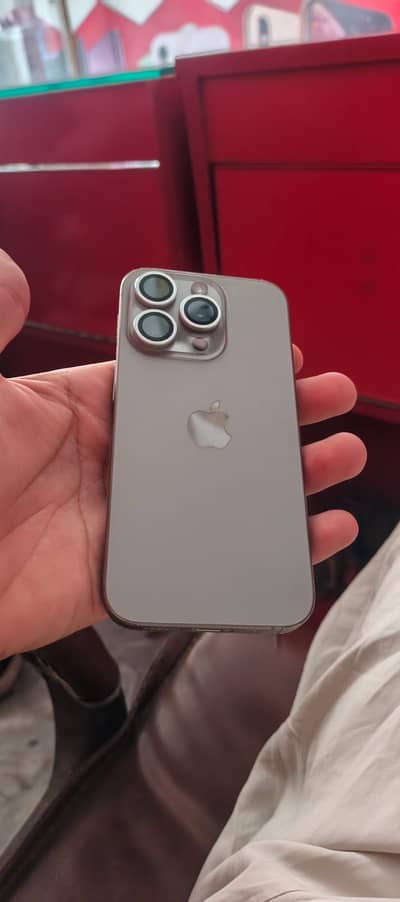 Apple iPhone 15 Pro