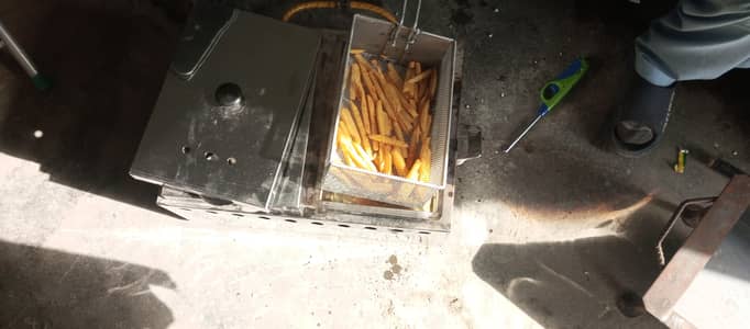 chips fryer on lpg