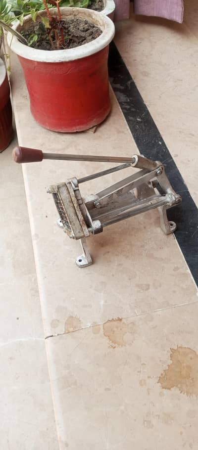 CHPIS CUTTER