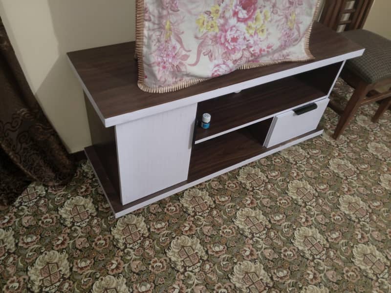 led table 3