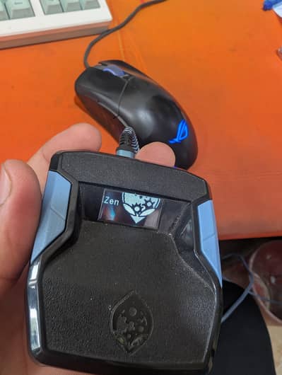 Cronus Zen fo consoles and PC aimbot device