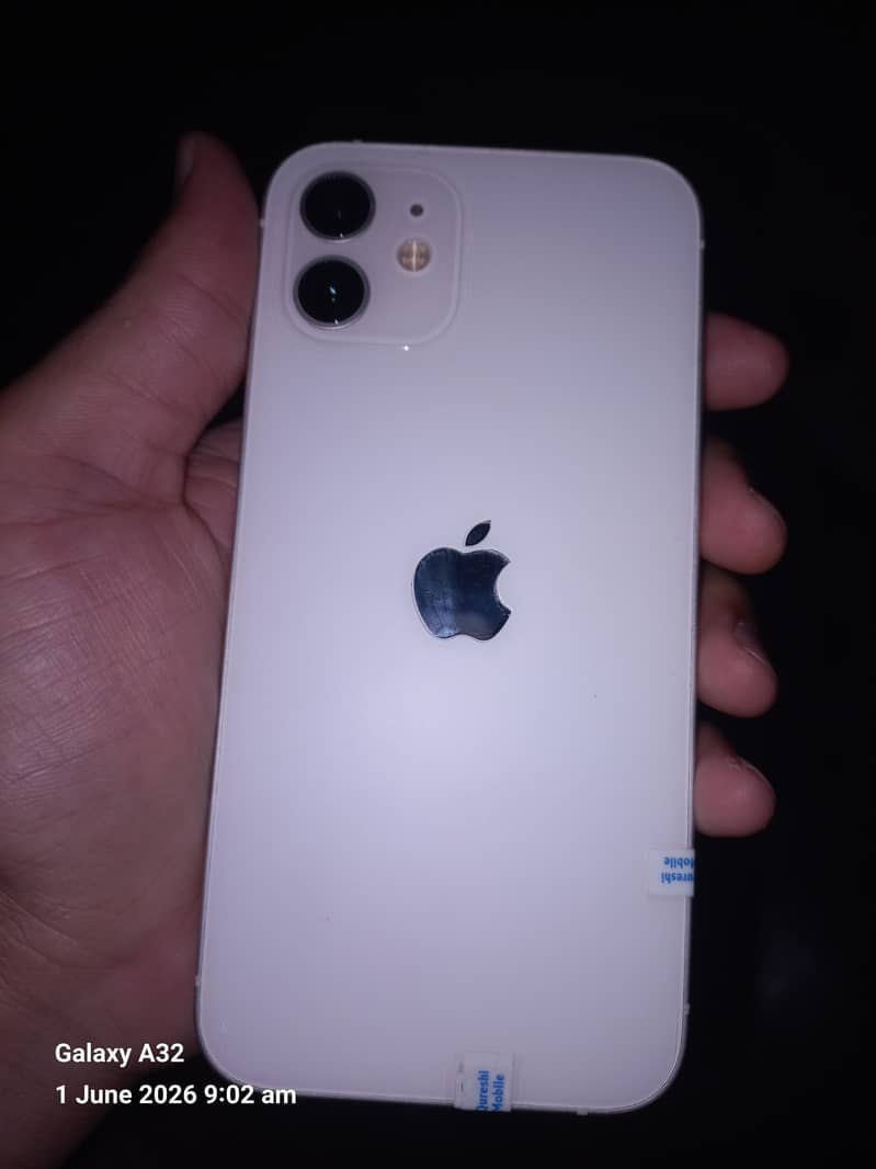 Apple iPhone 12 2