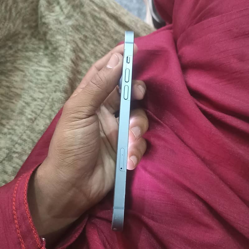 iPhone 14 Plus 256GB Blue JV - 9.8/10 Condition Non-PTA With Box 4