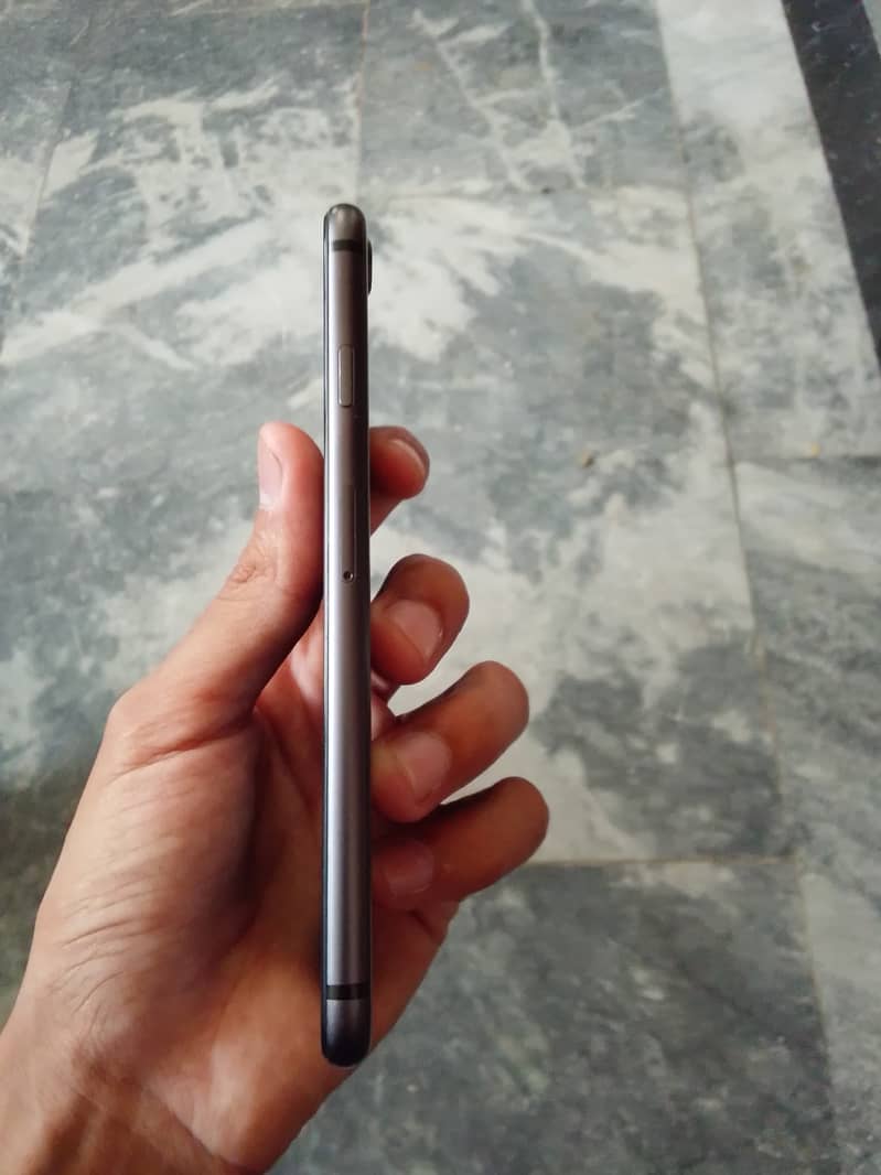 Apple iPhone 8 2