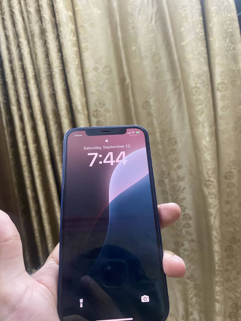 Apple iPhone 12 2