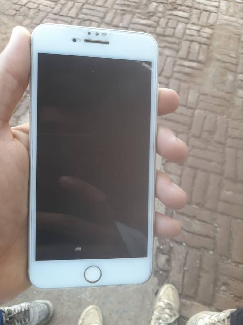 Apple iPhone 7 Plus 1