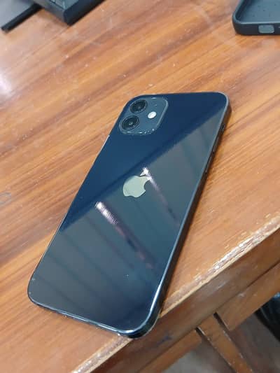 Apple iPhone 12
