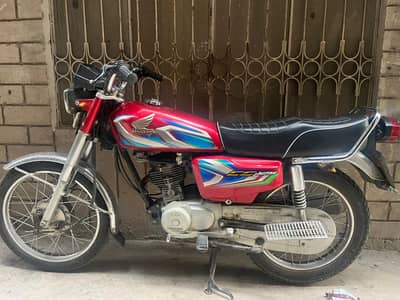 "Urgent Sale" Honda CG 125 2021 | Original 2022 Tank Tape