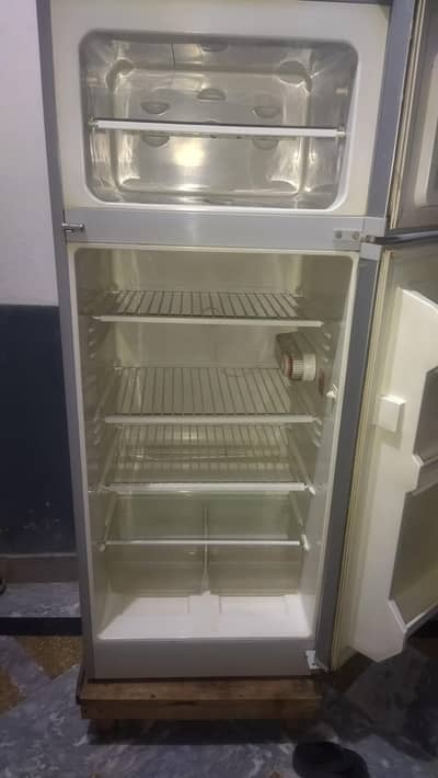Haier Refrigerator For sale in used Condarion