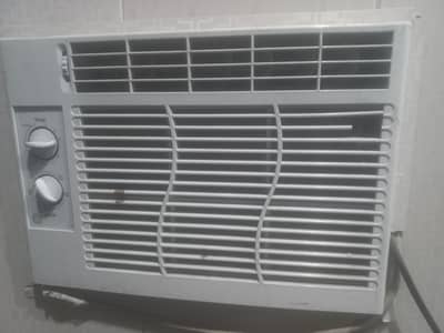 window AC 20000