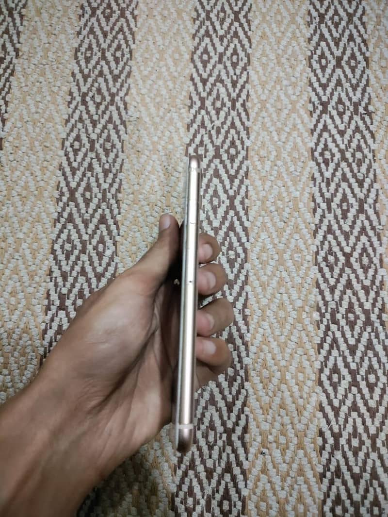 Apple iPhone 8 2