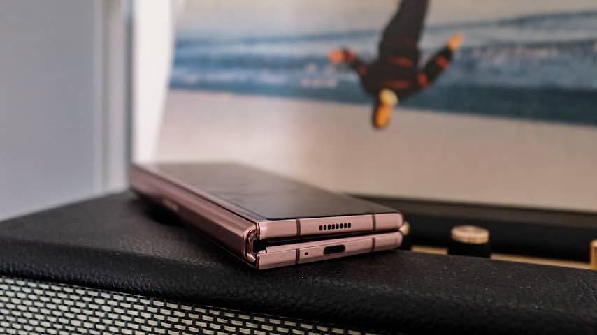 Samsung Mobile Fold2 1