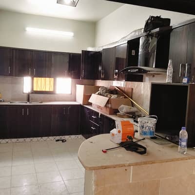Ideal 400 Square Yards House has landed on market in Gulshan-e-Iqbal - Block 10, Karachi