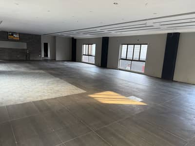 2500 SQ. FT Shop For Rent
