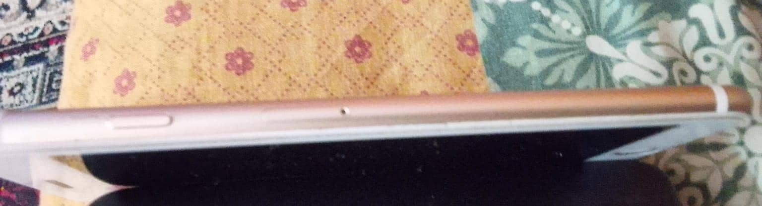 Apple iPhone 7 Plus 6