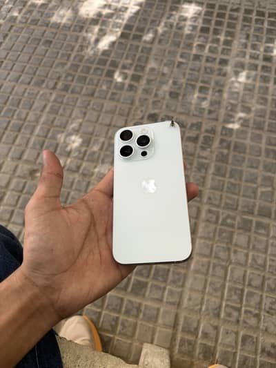 Apple iPhone 15 Pro