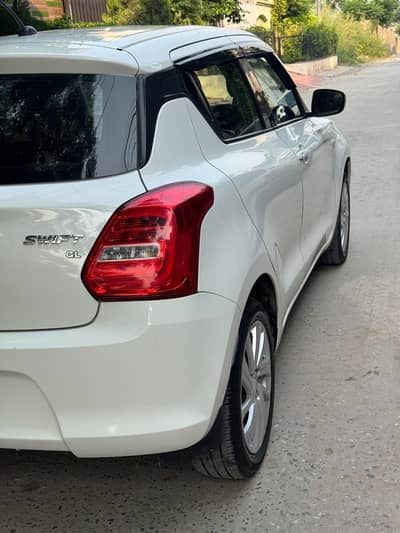 Suzuki Swift 2022 B2B Genuine