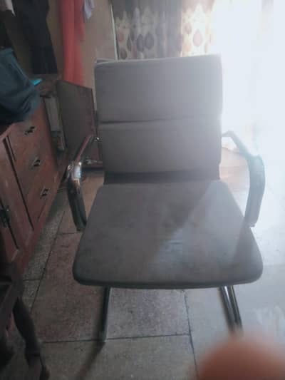 4 office chairs