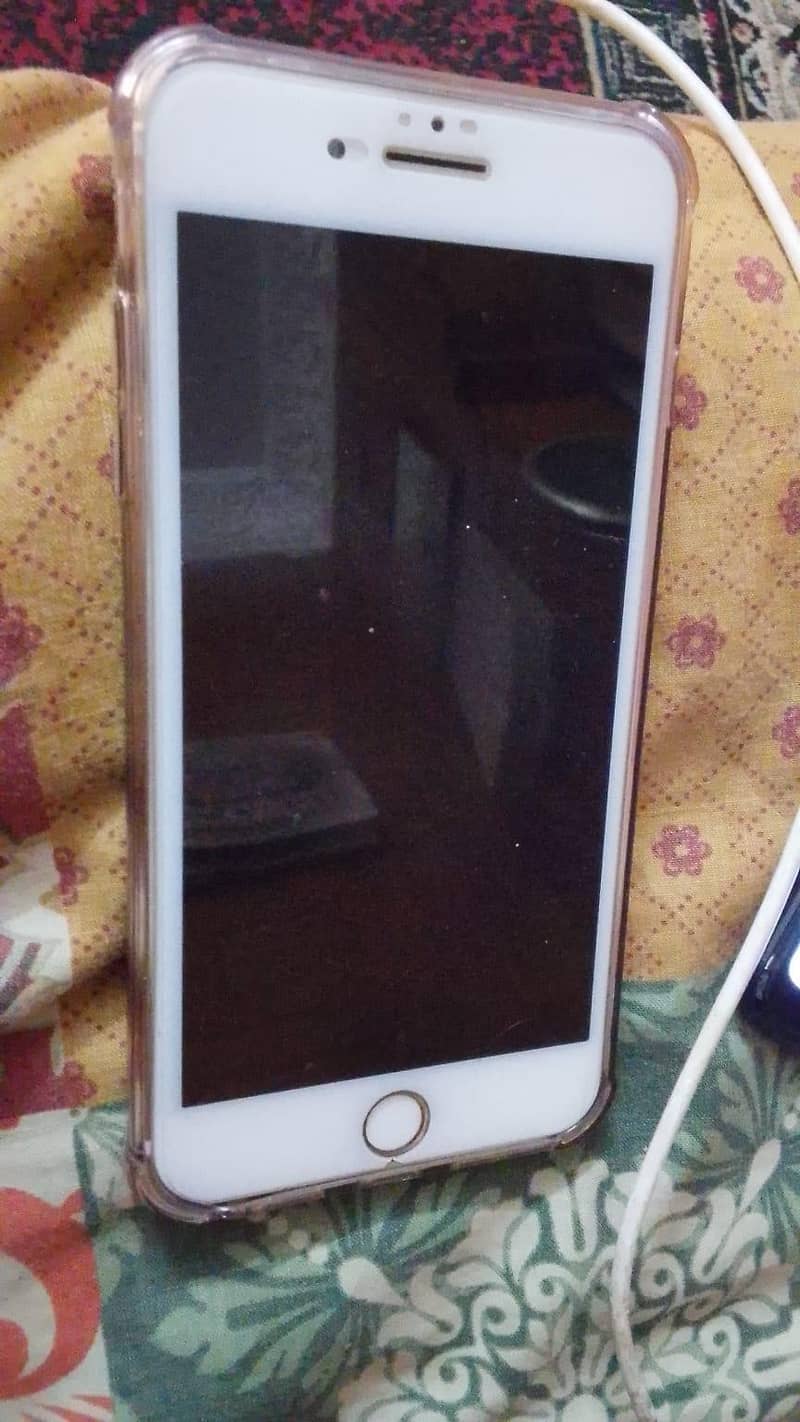Apple iPhone 7 Plus 6