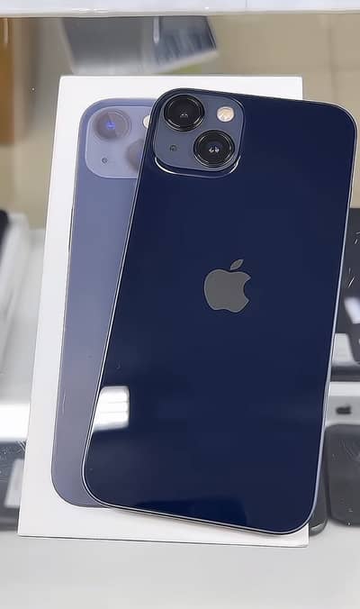 Apple iPhone 13