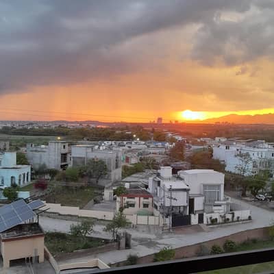 Flat for Sale in Bani Gala
