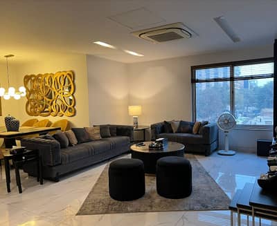 2211 Square Feet Flat Is Available In Affordable Price In Hyde Park