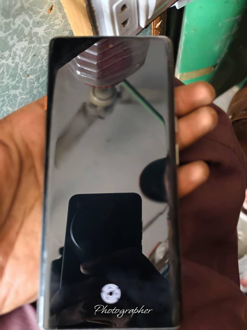 Tecno CAMON 40 Pro 0