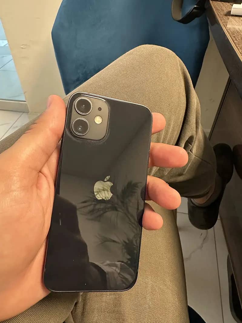 Apple iPhone 12 mini 2
