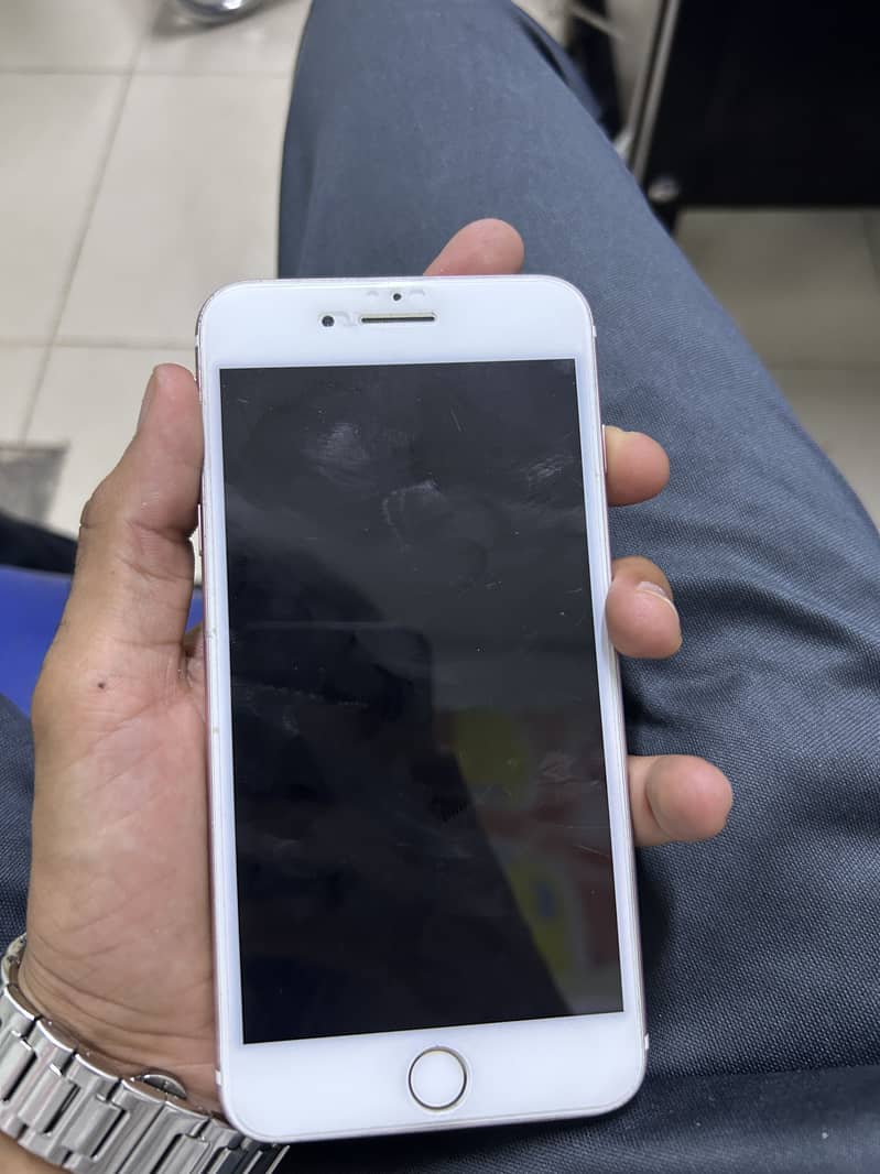 Apple iPhone 7 Plus 0