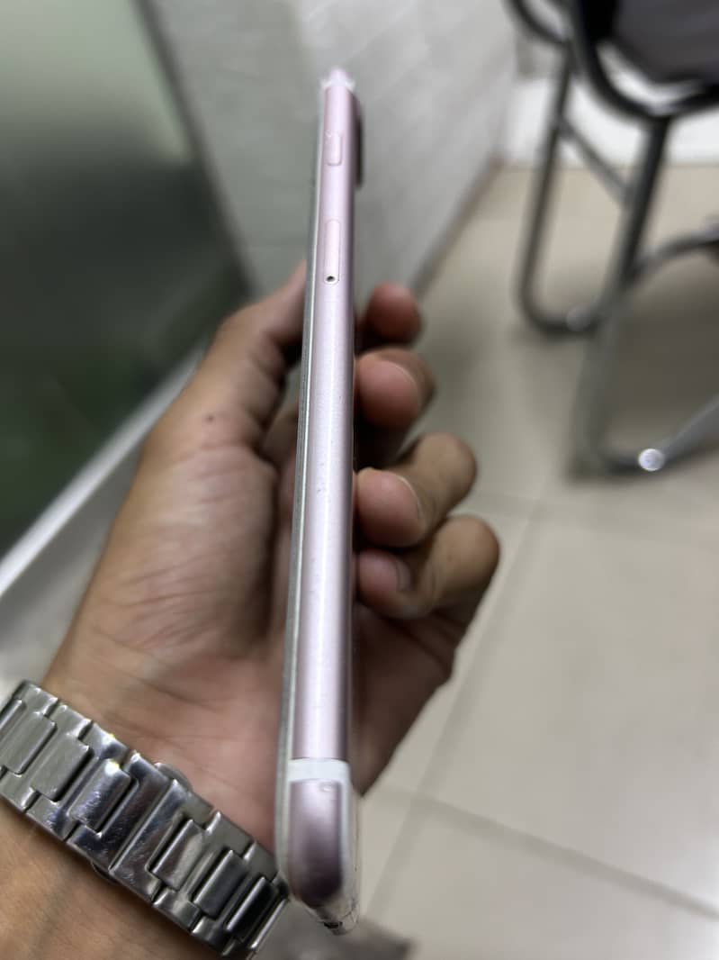 Apple iPhone 7 Plus 3