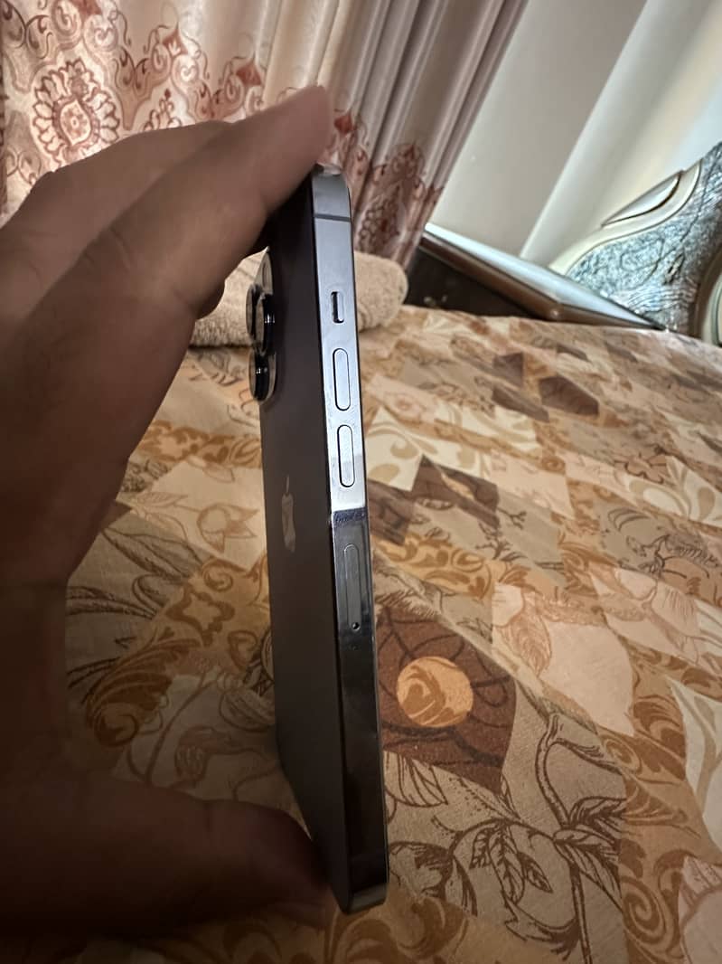 Apple iPhone 13 Pro 0