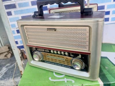 Radio antique look
