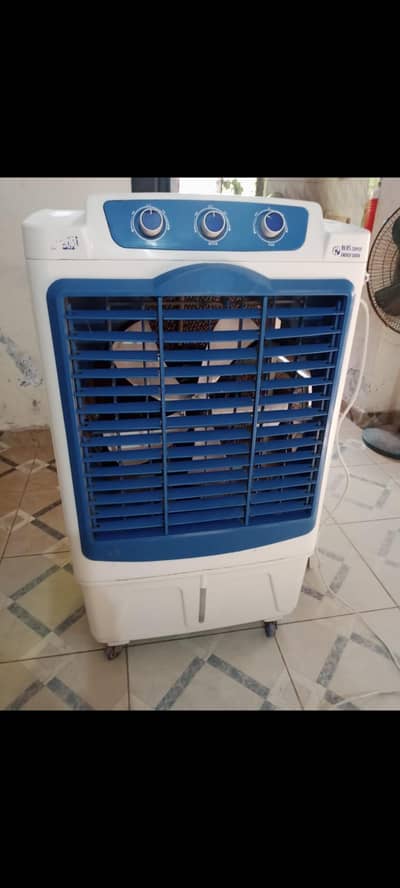 Room AC color all ok ha koi issue nhi