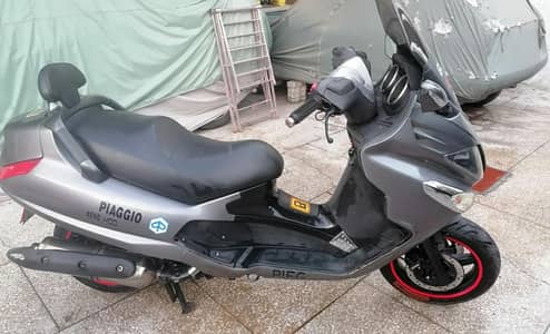petrol Scooty 400cc