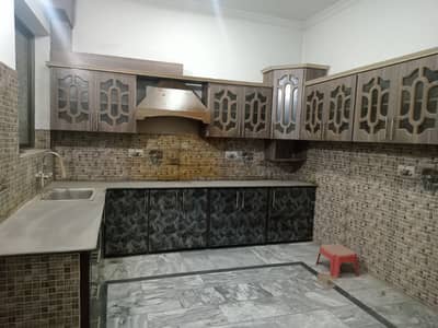 10marla first floor house available for rent all facilities