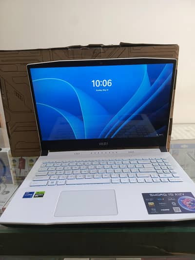 MSI Sword 15 A12ve Gaming laptop RTX 4050